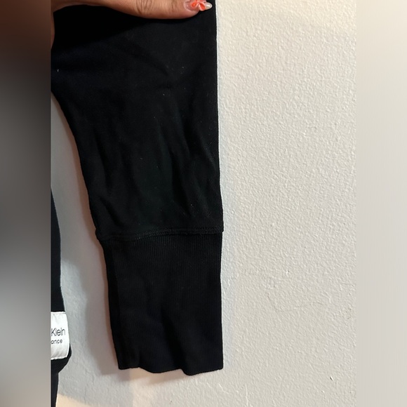 Calvin Klein performance sweatshirt L/XL - Picture 7 of 7